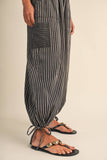 IP1530-B STRIPED DOUBLE GAUZE CONTRAST POCKET BALLOON PANTS