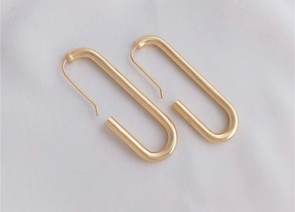 Amie Hoop Earrings