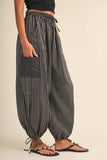 IP1530-B STRIPED DOUBLE GAUZE CONTRAST POCKET BALLOON PANTS