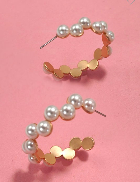 Pearl Zig Zag Hoops