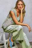 V-neck Floral Pattern Trim Ruffle Rib Knitted Sleeveless Top