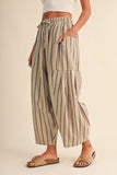 IP1539 STRIPED SIDE POCKET LOOSE RELAXED FIT CROPPED PANTS