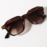 Retro Square Frame Sunglasses Modern Fashion Style