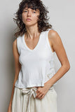 Sleeveless V neck star patch on side knit top