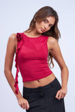 BROCHE ON SLEEVELESS TANK TOP