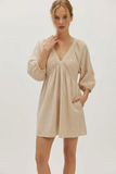 D4389 V-neck Lantern Sleeve Babydoll Dress