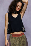 Sleeveless V neck star patch on side knit top